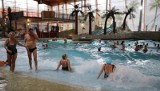 Aquapark we Wrocławiu ma większy basen z falą. I już się nie poślizgniesz