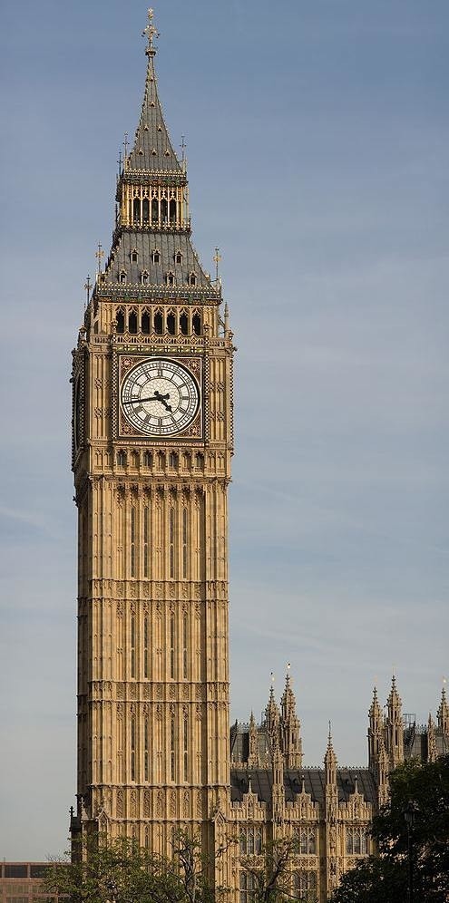 Big Ben - wieża zegarowa.