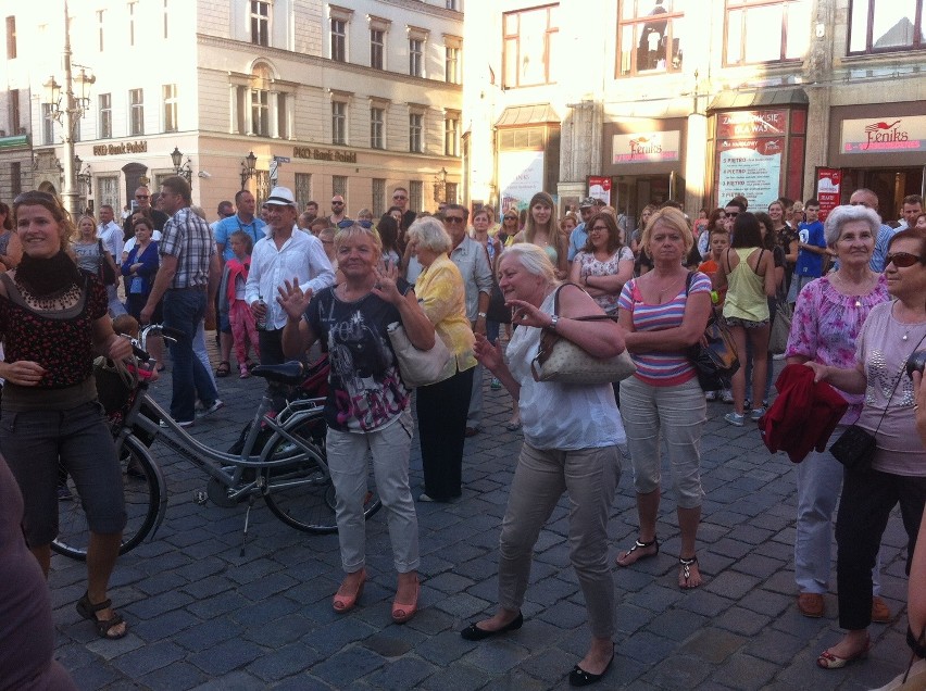 Taneczny flash mob Single Ladies