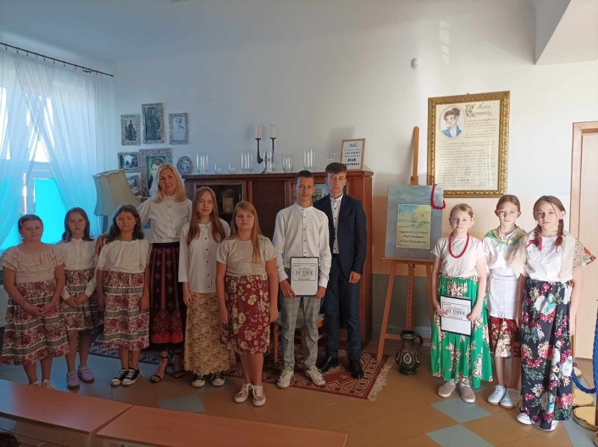 Narodowe Czytanie w Publicznej Szkole Podstawowej im. Marii Konopnickiej w Rząśniku Włościańskim