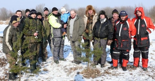Uczestnicy niedzielnych zawodów w Mokrsku.