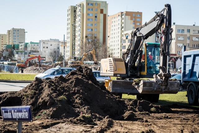 W związku z budową linii tramwajowej na ul. Kujawskiej i ul. Bernardyńskiej oraz przyległych będą duże utrudnienia