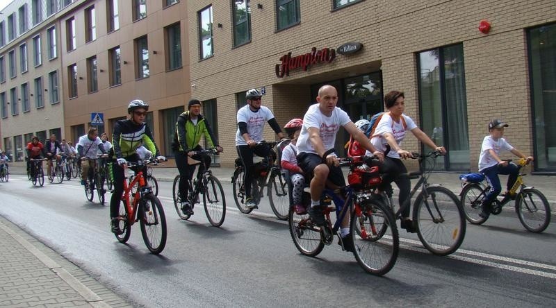 Oświęcim. Rodzinny Rajd Rowerowy po raz 20. Na starcie stanęło ponad 1000 rowerzystów [ZDJĘCIA]