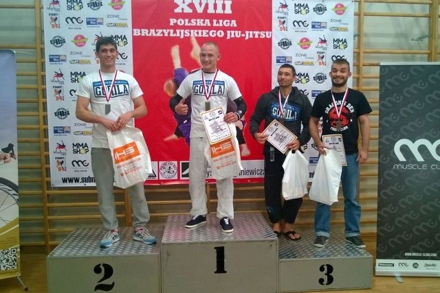 Mariusz Wiśniewski na najwyższym stopniu podium.