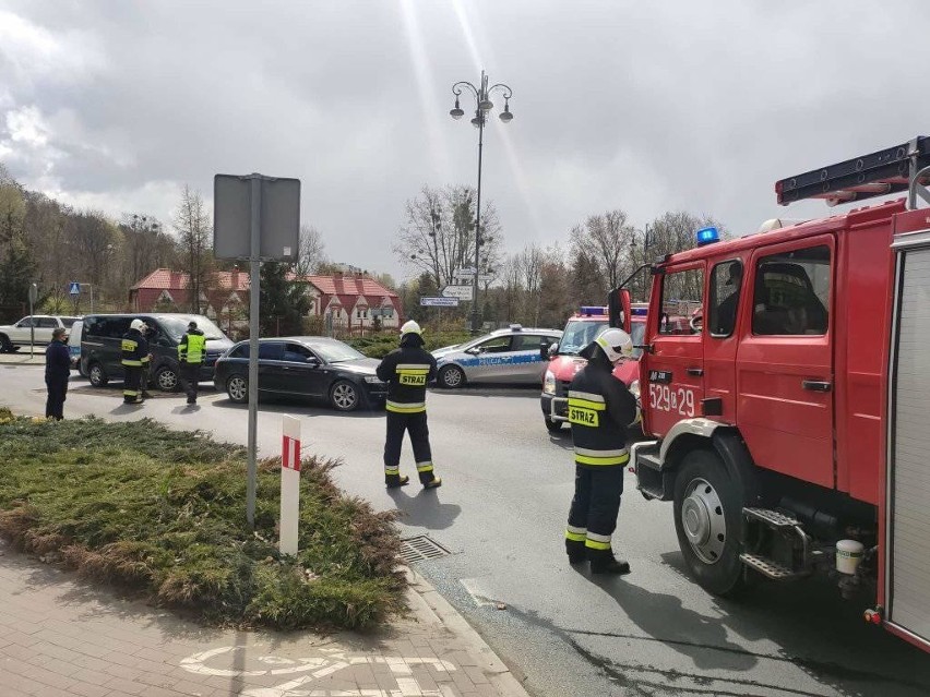 W wyniku wypadku na rondzie Grudzińskiego w Sępólnie do...