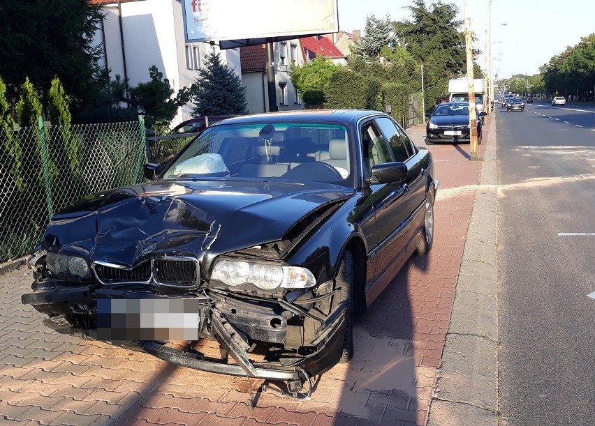 Auta zderzyły się na ulicy Szczecińskiej w Stargardzie