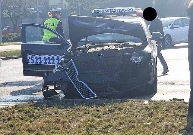 Do zderzenia dwóch pojazdów osobowych doszło 9 marca około godziny 10 na skrzyżowaniu w okolicach placu Poznańskiego w Bydgoszczy.