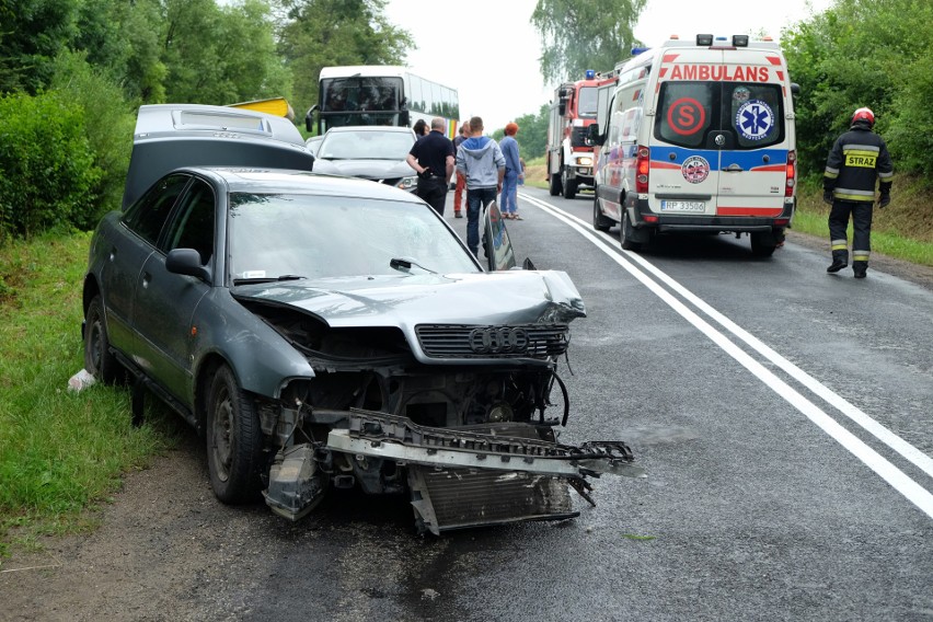 Do wypadku doszło w poniedziałek około godz. 9, na drodze...