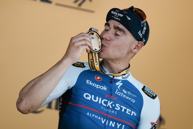 Holender Fabio Jakobsen wygrał drugi etap 109. edycji kolarskiego wyścigu Tour de France