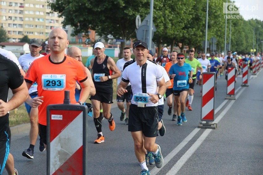 Maraton Szczeciński 2018: pół tysiąca biegaczy! [DUŻO ZDJĘĆ, WIDEO]