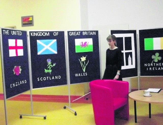 Przygotowany przez uczniów program artystyczny obfitował w wiadomości o Anglii i Irlandii Północnej.