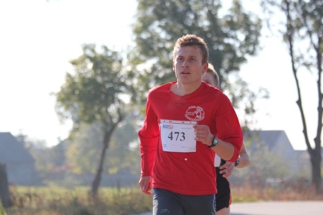 Przemysław Dąbrowski najszybciej pokonał 10-kilometrową trasę V Biegu AG bez limitu.