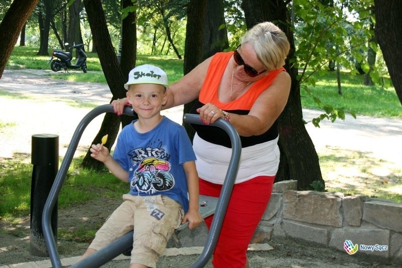 Nowy Sącz. Siłownia pod chmurką przy ruinach zamku oficjalnie otwarta [ZDJĘCIA]