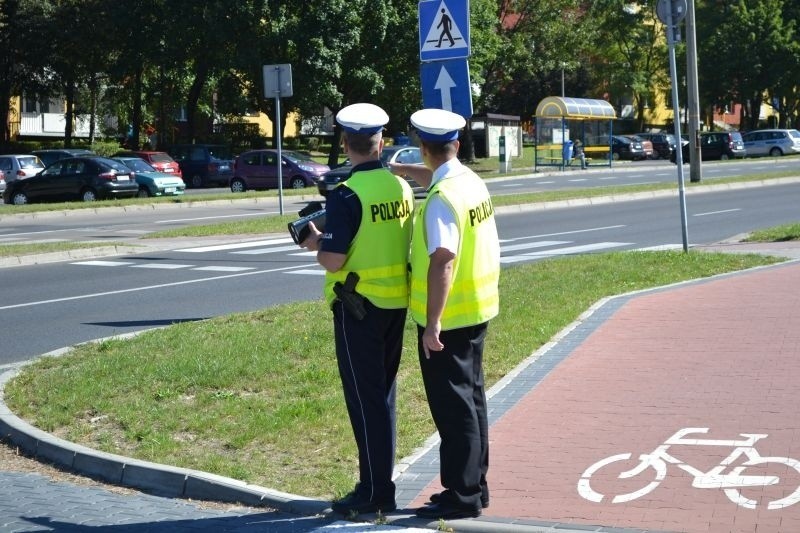 Żeby Żyć -Trzeba Być. Akcja policji w Tychach pod Piramidą