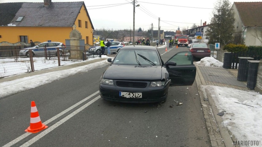 Wypadek w Smolarni na DK 414.