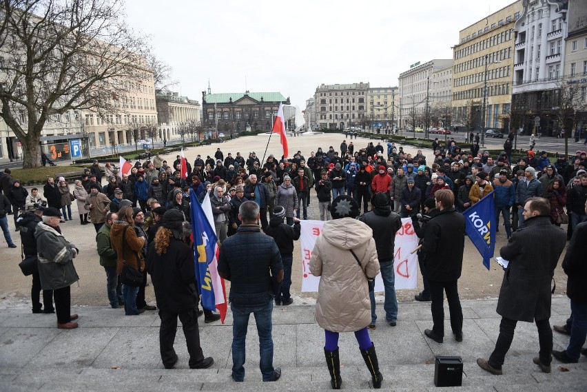Partia KORWiN na placu Wolności: Manifestacja w obronie...