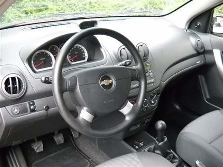 Chevrolet aveo 1,2 l 82 KM: Samochód budżetowy