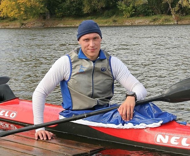 Rafał Rosolski wylatuje w czwartek z reprezentacją Polski na zgrupowanie do Portugalii. W Gorzowie Wlkp. pojawi się dopiero 20 grudnia.