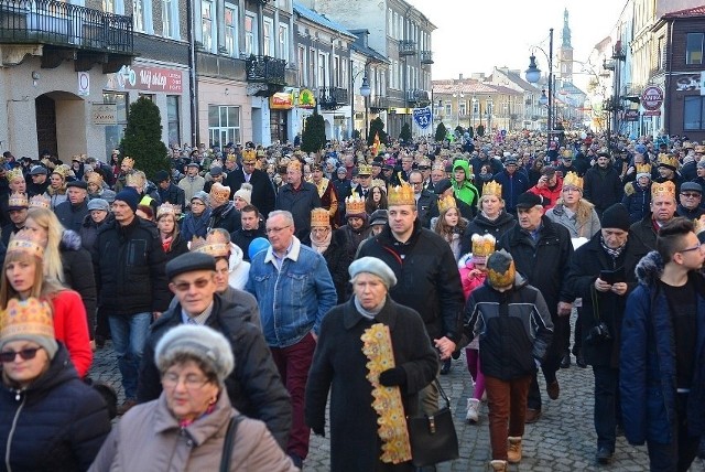 Orszaki Trzech Króli w poprzednich latach gromadziły tłumy mieszkańców regionu radomskiego.