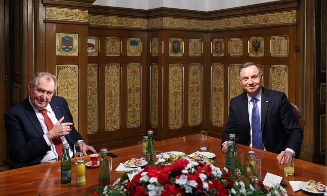 Andrzej Duda i Milosz Zeman spotkali się w czeskim Nachodzie.