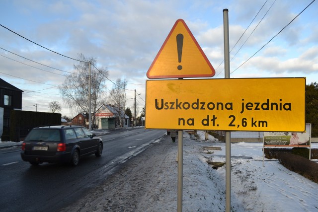 DW 933 to jedna z najbardziej dziurawych dróg w Wodzisławiu Śl.