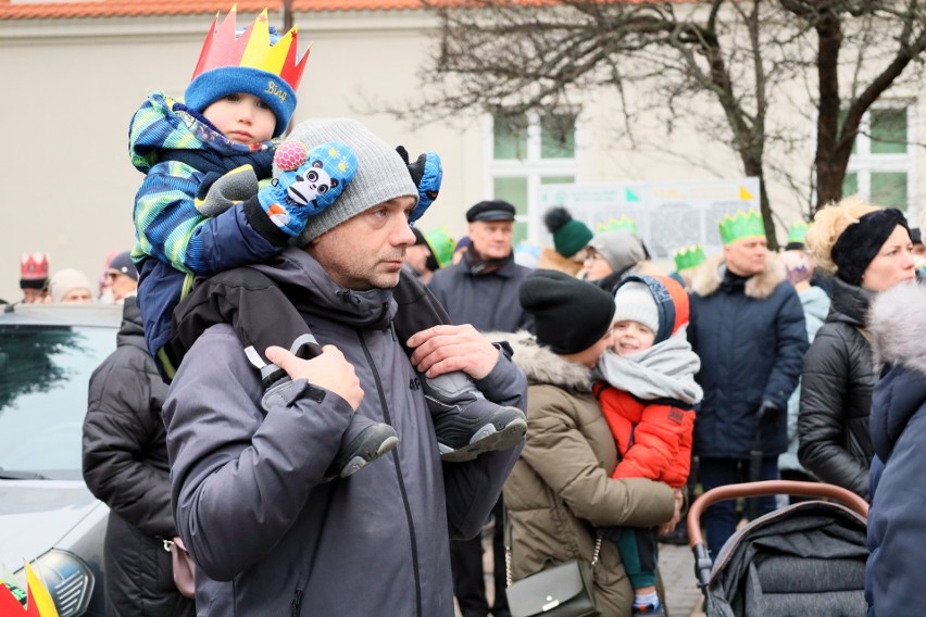 Kacper, Melchior i Baltazar zawitali do Lublina. Orszak Trzech Króli przeszedł ulicami miasta. Zobacz zdjęcia