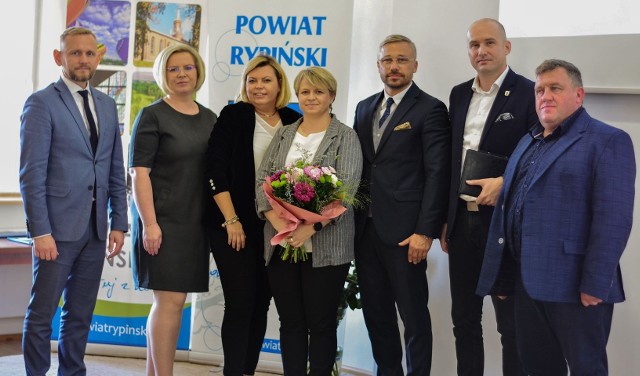 Od lewej: Paweł Sobierajski, Aleksandra Błaszczak, Monika Kalinowska, Magdalena Kieruj-Lewandowska, Jarosław Sochacki, Piotr Czarnecki i Piotr Makowski