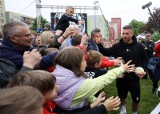 Bundesliga ufundowała boisko w Zabrzu. W roli głównej Lukas Podolski. ZDJĘCIA z pikniku