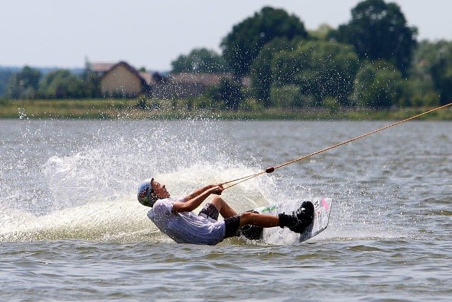 Wake Fighters. Najlepsi wakeboarderzy rywalizowali na Zalewie Zemborzyckim