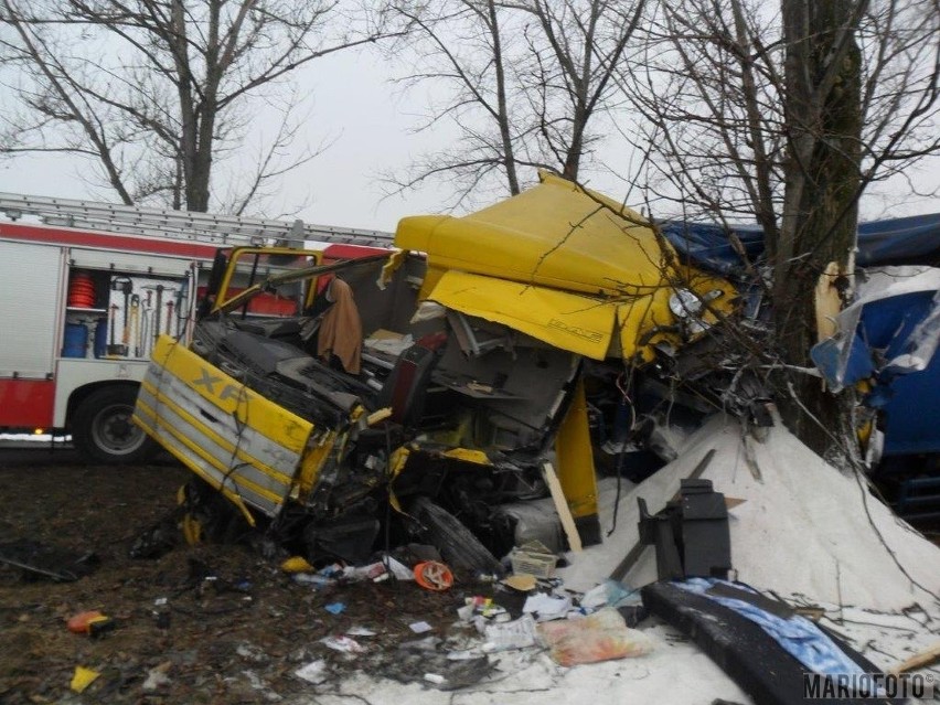 Wypadek na drodze wojewódzkiej 411 z Nysy do Głuchołaz.