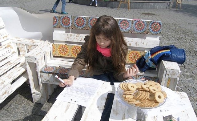 11-letnia Wiktoria podczas Kiermaszu Wielkanocnego w Pińczowie wypowiedziała się w ankiecie, co sądzi o kulturze.