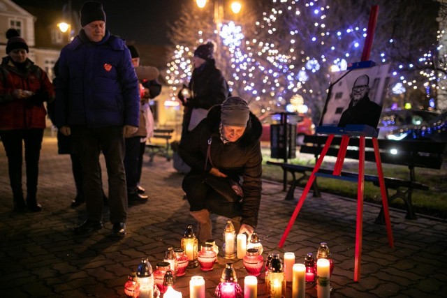 Tragiczna śmierć Pawła Adamowicza, prezydenta Gdańska, poruszyła całą Polskę. W tym również bydgoszczan, którzy m.in. w Starym Fordonie zapalali symboliczne światełka