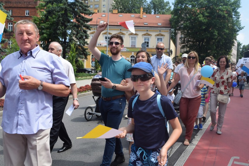 Ulicami Rybnika przeszedł Marsz dla życia i rodziny