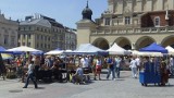 Kraków. Targi staroci na Rynku Głównym [ZDJĘCIA, WIDEO]