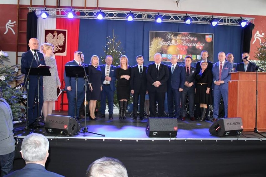 Tradycyjne spotkanie noworoczne w Końskich. Gościem był marszałek województwa (ZDJĘCIA)
