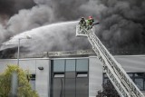 Pożar na Dąbrowskiego: Nie ma zagrożenia zanieczyszczenia powietrza