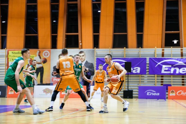 Koszykarze Żubrów Chorten Białystok zagrają w sobotę na wyjeździe z Energą Basket