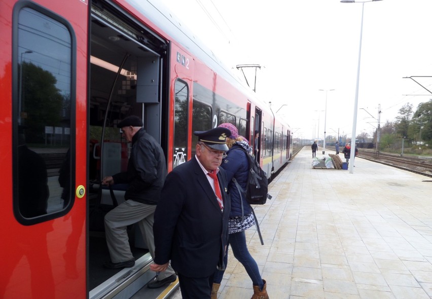 Pociągi ŁKA na wielu trasach zostaną zastąpione autobusami....