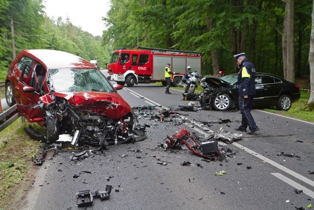 We wtorek ok. 10.20 na wysokości miejscowości Bagicz, pod Kołobrzegiem, na drodze krajowej nr 11 doszło do tragicznego wypadku.