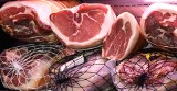 Firma mięsna z Łódzkiego nielegalnie zatrudniała pracowników i zaniżyła podatek o 11 mln zł. Firmę czeka jeszcze osiem kolejnych kontroli