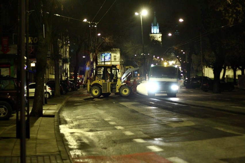 Remont nawierzchni na Zamojskiej potrwa do końca tygodnia