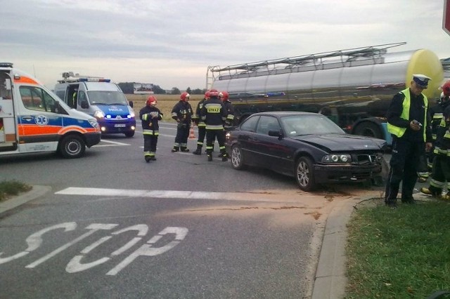 Do zderzenia doszło na skrzyżowaniu dróg krajowych 94 i 46.