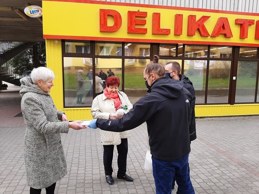 Członkowie Stowarzyszenia Osiedla Kmiecie w Przemyślu...