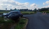 Zderzenie dwóch aut w Starych Raciborach. Dwie osoby trafiły do szpitala
