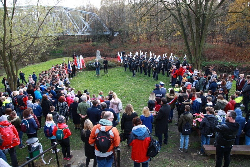 O godz. 13 pod pomnikiem przy Trójkącie Trzech Cesarzy...