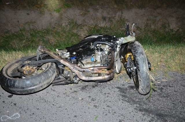 Nietrzeźwy i nieposiadający prawa jazdy motocyklista zderzył się z autem [ZDJĘCIA]