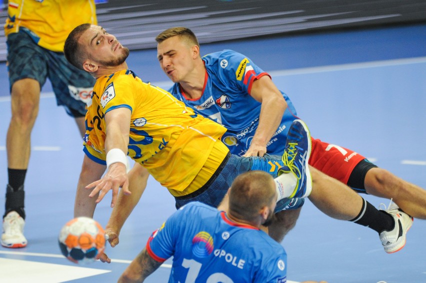 Dwie "czerwienie" PGE VIVE Kielce, pierwszy gol Andreasa Wolffa i łatwa wygrana w Opolu z Gwardią [ZDJĘCIA]