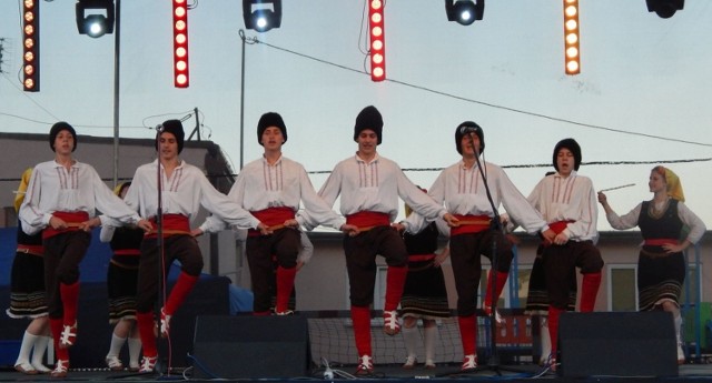 Podczas  Spotkania Ludowych Kultur Europejskich na Ziemi Jana Kochanowskiego wystąpił zespół KUD Nova Varos z Serbii.