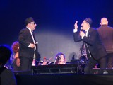 Cóż to był za koncert na otwarcie Dni Zielonej Góry - Winobrania 2023? Zamachowski i Miecznikowski wcielili się w słynnych Blues Brothers