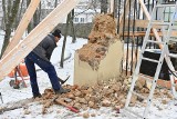 Park Miejski w Kielcach przestanie straszyć dziurą. Po 1,5 roku od zniszczenia uda się ją załatać